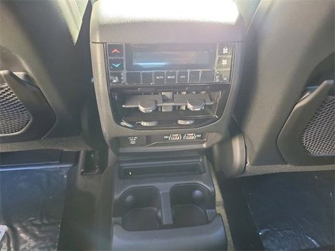 New 2025 Jeep Grand Cherokee L Limited image 10