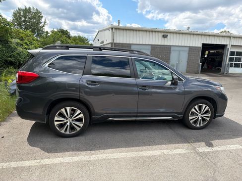 Used 2020 Subaru Ascent Limited w/ Technology Package AWD/4WD image 14
