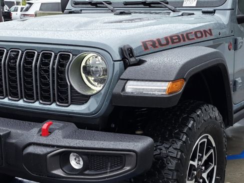 New 2026 Jeep Wrangler Unlimited Rubicon w/ Technology Group image 8