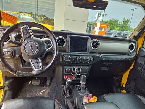 Used 2019 Jeep Wrangler Unlimited Rubicon AWD/4WD image 14