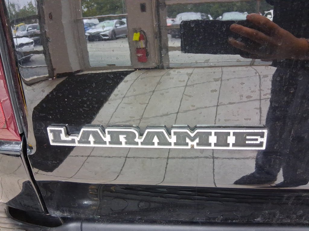 Used 2021 RAM 1500 Laramie AWD/4WD image 10