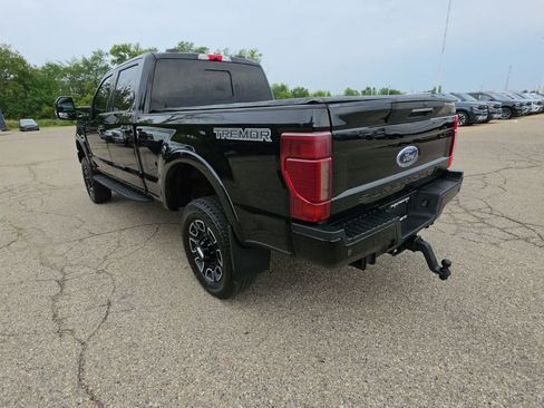 Used 2020 Ford F350 Lariat w/ Tremor Off-Road Package AWD/4WD image 14