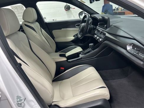 Used 2023 Acura Integra A-Spec image 14