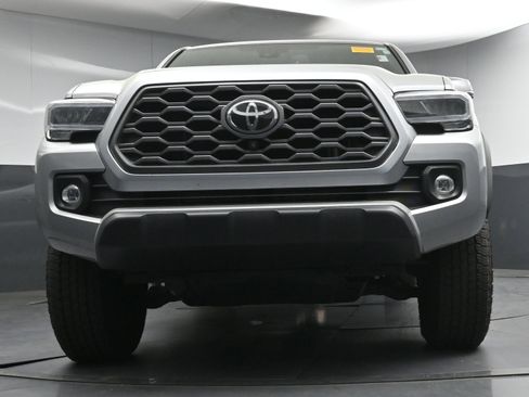 Certified 2023 Toyota Tacoma TRD Off-Road w/ TRD Premium Off Road Package image 25