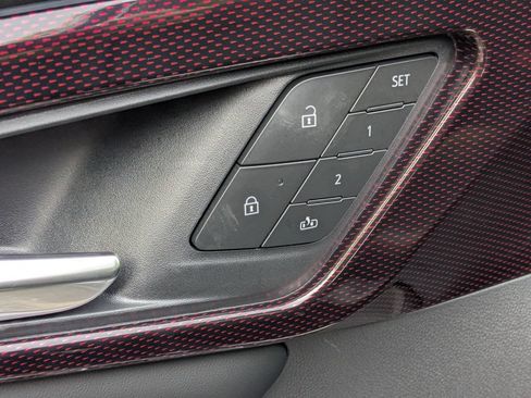 New 2027 Chevrolet Traverse RS FWD image 10