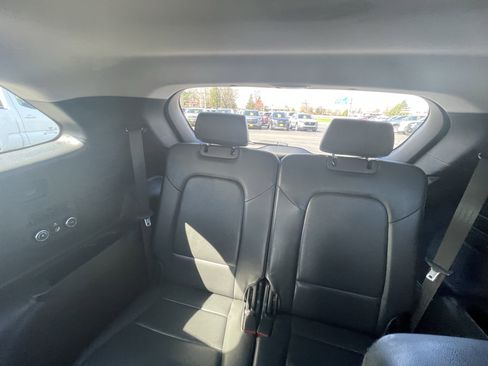 Used 2017 Hyundai Santa Fe Limited image 30