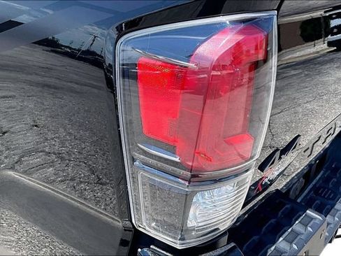 Used 2019 Toyota Tacoma TRD Pro AWD/4WD image 23