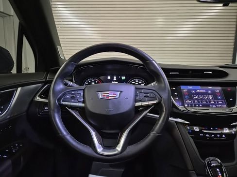 Used 2020 Cadillac XT6 Premium Luxury image 40