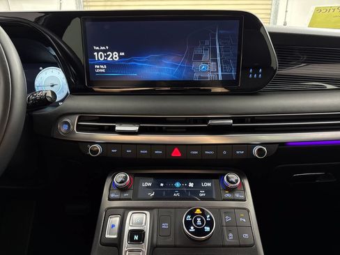 Used 2025 Hyundai Palisade Calligraphy AWD/4WD image 19