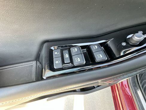 Used 2021 Jeep Grand Cherokee L Overland w/ Advanced Protech Group III AWD/4WD image 23