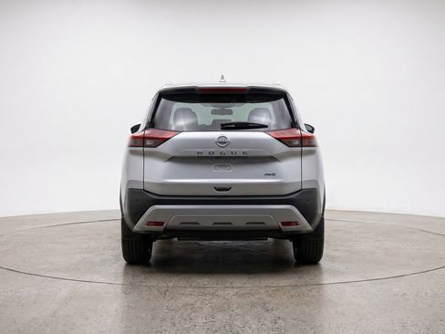 Used 2025 Nissan Rogue SV image 7