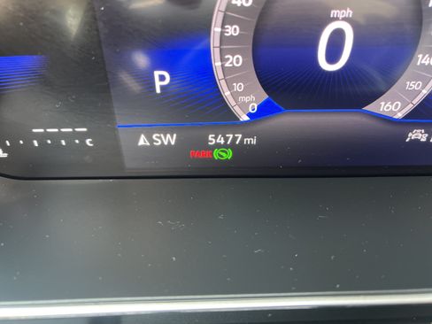 Certified 2025 Volkswagen Jetta SE w/ Sunroof Package FWD image 19