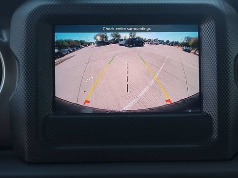 Used 2023 Jeep Wrangler Unlimited Sport AWD/4WD image 15