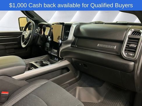 New 2026 RAM 2500 Big Horn AWD/4WD image 18