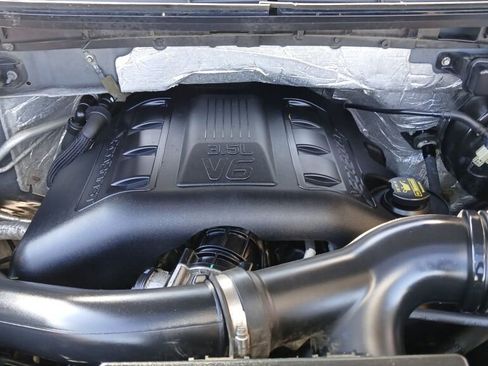 Used 2013 Ford F150 Lariat w/ Lariat Chrome Pkg image 36