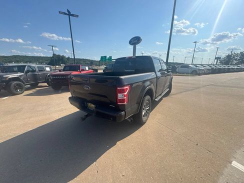 Used 2018 Ford F150 XLT w/ Equipment Group 302A Luxury AWD/4WD image 4
