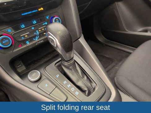 Used 2018 Ford Focus SEL w/ Cold Weather Package FWD image 29