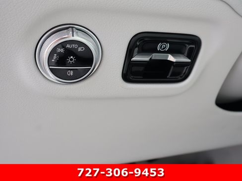 Used 2024 Mercedes-Benz EQS 580 4MATIC Sedan w/ Executive Rear Seat Package image 22
