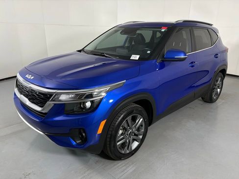 Used 2023 Kia Seltos S FWD image 4