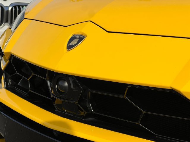 Used 2020 Lamborghini Urus AWD/4WD image 46