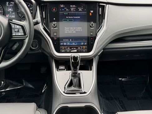 Used 2025 Subaru Outback Onyx Edition image 11