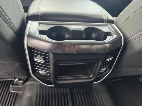 Used 2022 RAM 2500 Big Horn w/ Night Edition AWD/4WD image 12