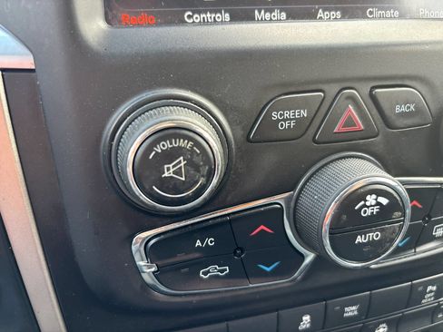Used 2019 RAM 1500 Big Horn AWD/4WD image 40