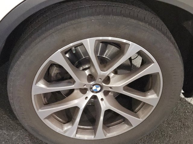 Used 2021 BMW X5 xDrive40i w/ Premium Package 2 AWD/4WD image 5