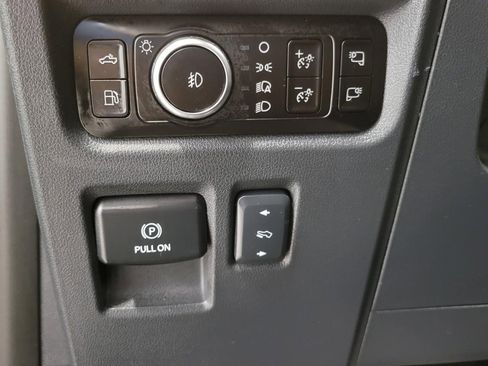 Used 2025 Ford F150 Lariat w/ Equipment Group 502A High AWD/4WD image 10
