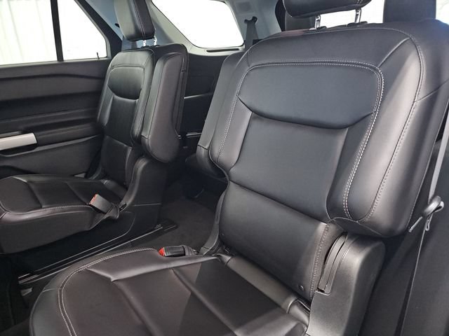 Certified 2023 Ford Explorer XLT w/ Equipment Group 202A AWD/4WD image 36