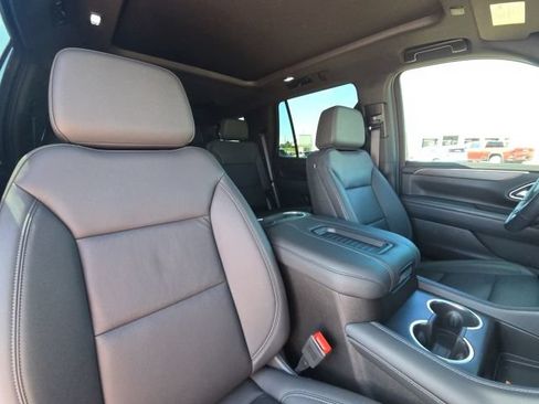 Used 2024 Chevrolet Tahoe LT w/ LT Signature Plus Package RWD image 22