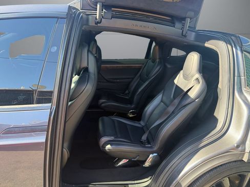 Used 2018 Tesla Model X 75D AWD/4WD image 15