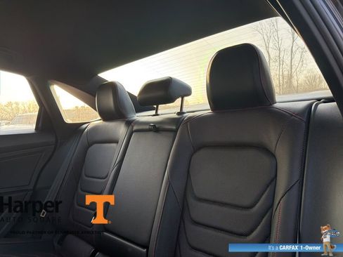 Used 2024 Volkswagen Jetta GLI Autobahn image 12