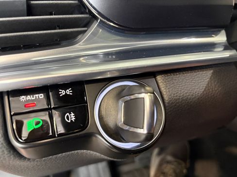 Used 2018 Porsche Panamera w/ Premium Package Plus RWD image 20