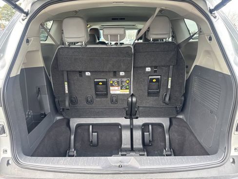 Used 2024 Toyota Sienna XLE image 24