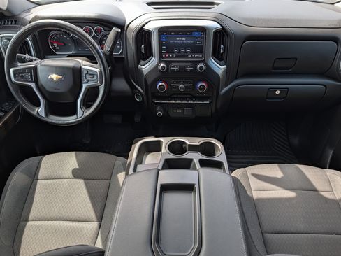 Used 2022 Chevrolet Silverado 1500 LT AWD/4WD image 11