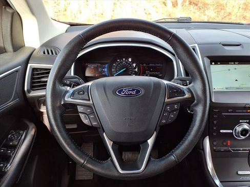 Used 2017 Ford Edge Titanium w/ Equipment Group 302A image 19
