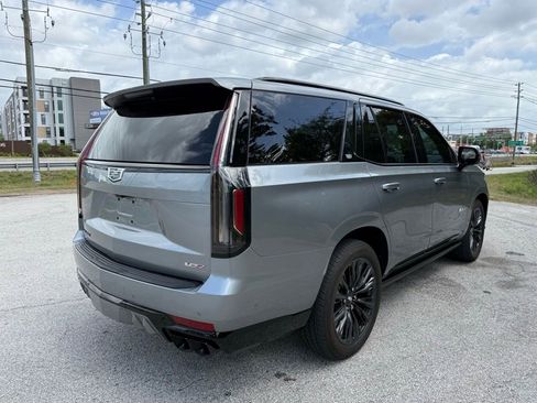 Used 2023 Cadillac Escalade V w/ LPO, ONYX Package AWD/4WD image 11