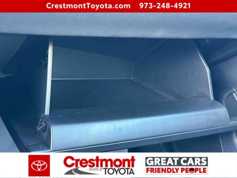 Certified 2025 Toyota Corolla Cross LE image 28