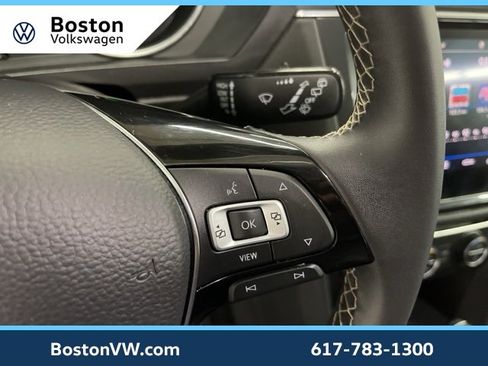 Certified 2021 Volkswagen Tiguan SE w/ Panoramic Sunroof Package image 18