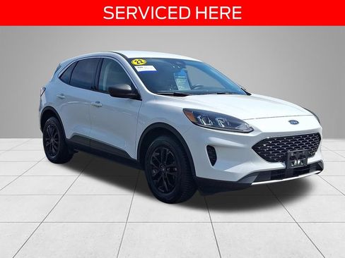 Certified 2022 Ford Escape SE w/ Convenience Package AWD/4WD image 3