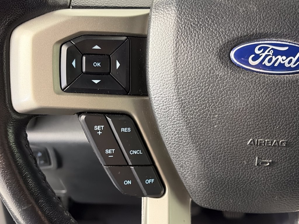 Used 2022 Ford F250 Lariat w/ Lariat Value Package AWD/4WD image 17