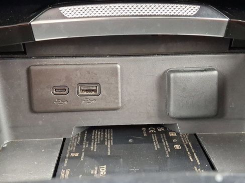 Used 2025 Buick Envision Sport Touring image 24