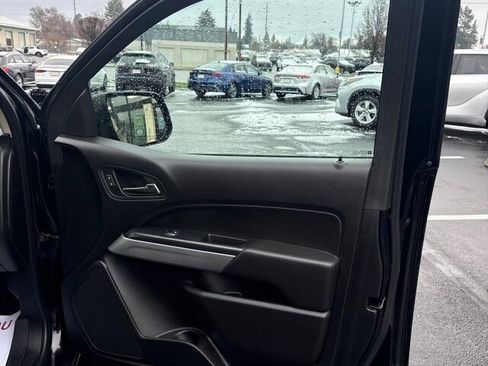 Used 2019 Chevrolet Colorado ZR2 image 16