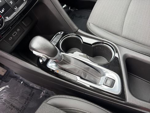 Used 2021 Buick Encore GX Select w/ Sport Touring Package FWD image 27