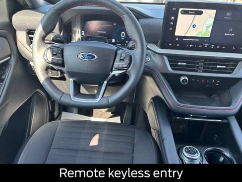 Certified 2025 Ford Explorer ST-Line AWD/4WD image 19
