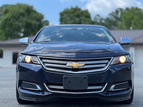 Used 2019 Chevrolet Impala LS FWD image 2