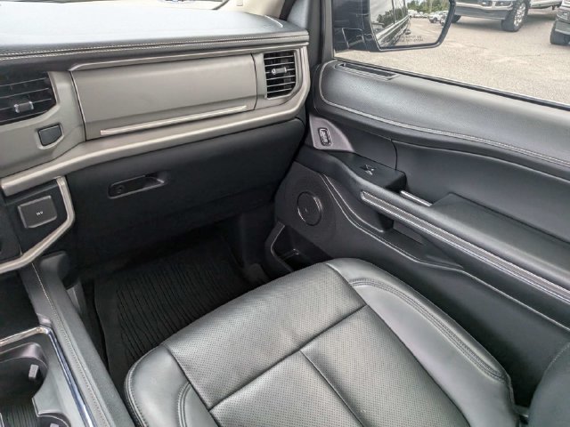 Used 2022 Ford Expedition XLT RWD image 17