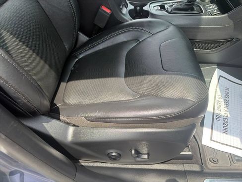Used 2020 Jeep Cherokee Limited AWD/4WD image 37