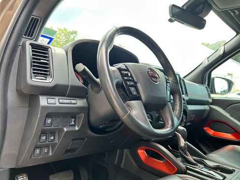 Used 2023 Nissan Frontier PRO-4X w/ Pro-4X Premium Package AWD/4WD image 10